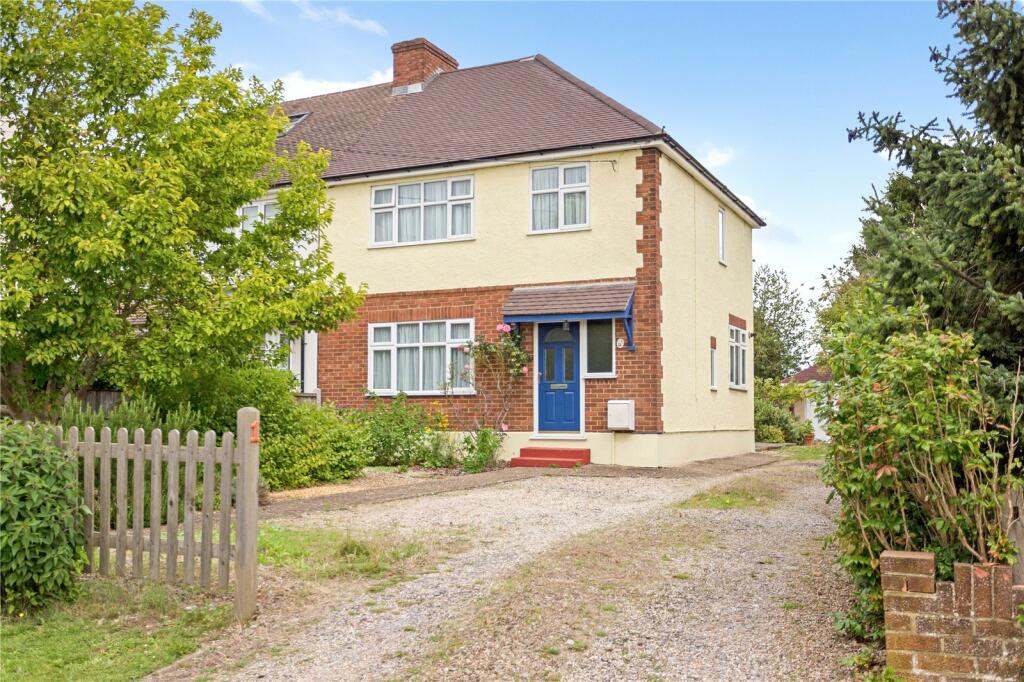 3 bedroom semidetached house for sale in Emblem Villas, Epping Road