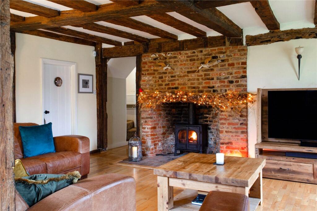Additional property image - Coopersale Street, Epping, Essex, CM16