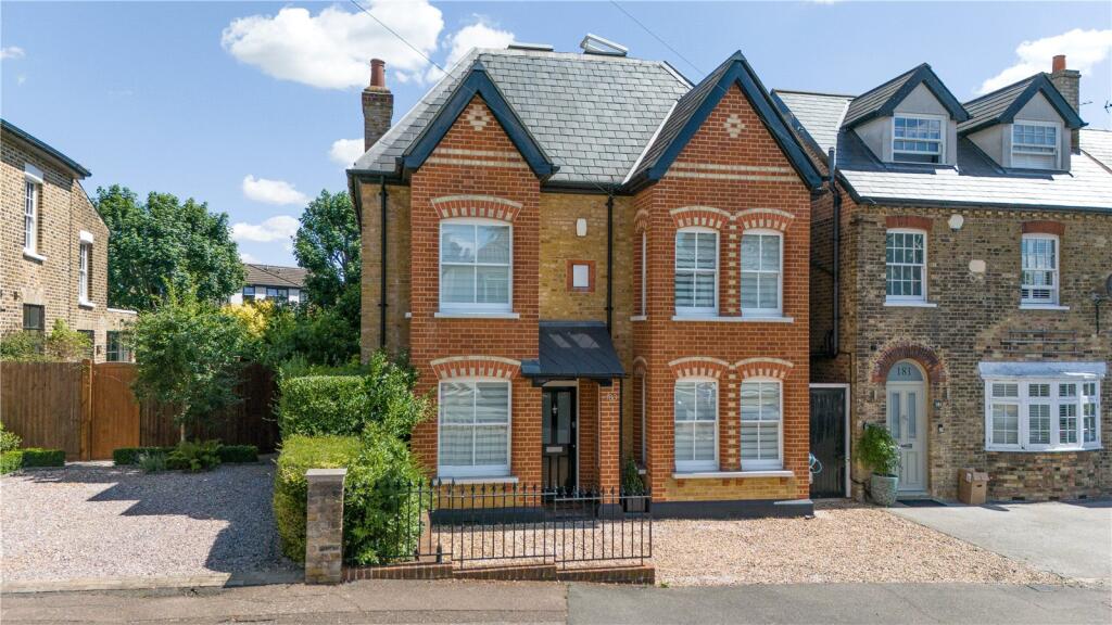 Main image of property: Princes Road, Buckhurst Hill, Essex, IG9