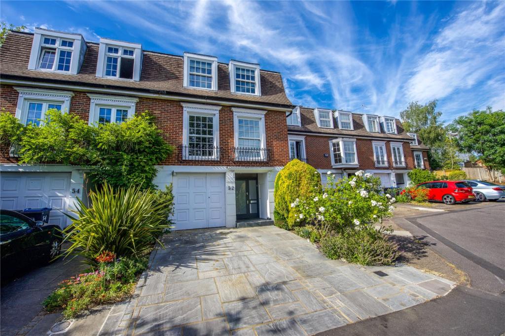 4 bedroom terraced house for sale in Cottenham Park Road, London, SW20