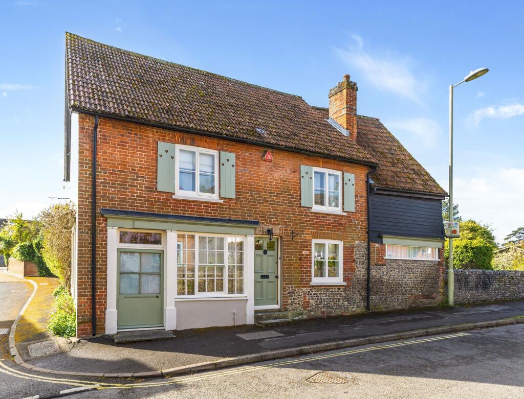 Main image of property: Holybourne, Alton, GU34