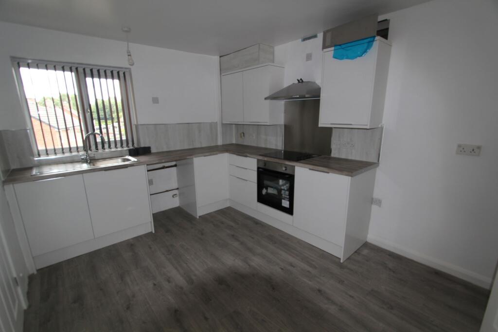 Main image of property: Littlemoor Centre, Chesterfield, S41