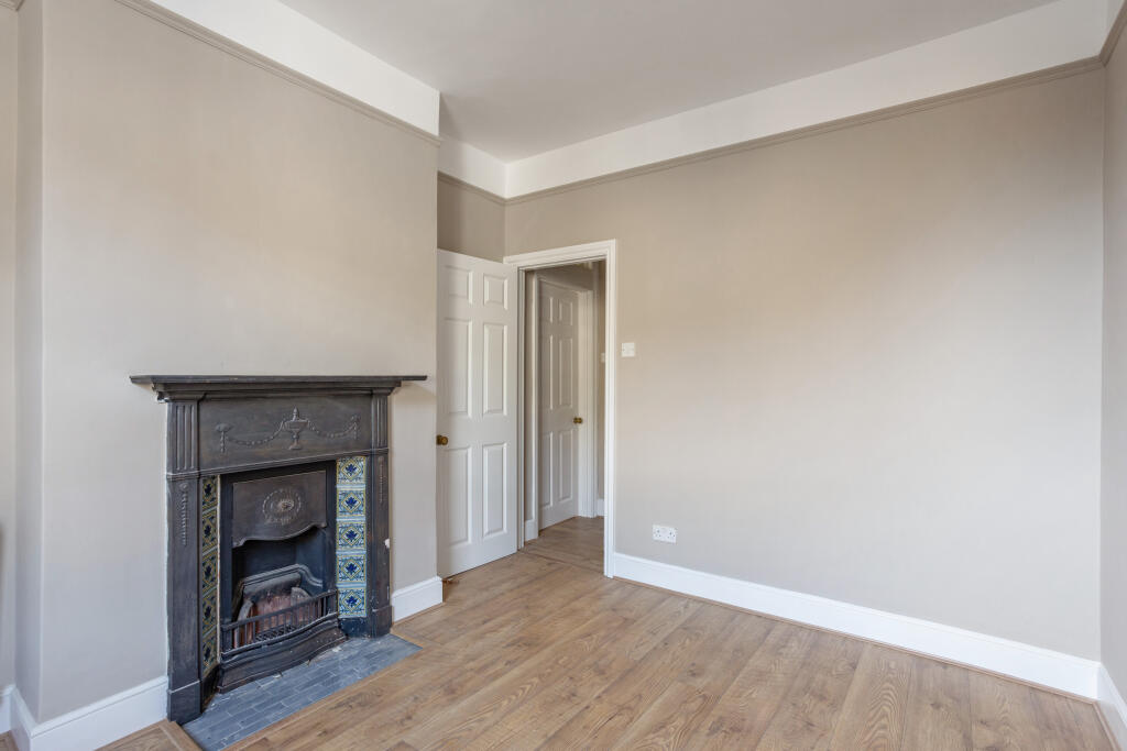 Additional property image - Upper East Hayes, BATH, BA1