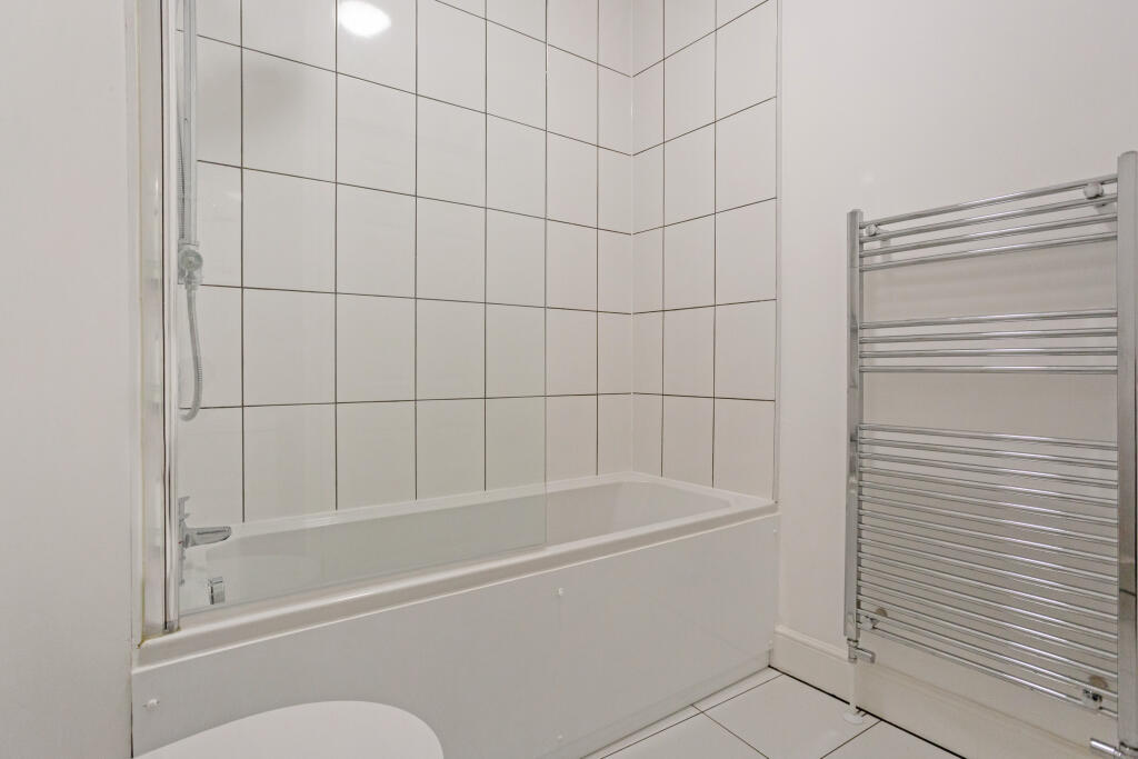 Additional property image - Upper East Hayes, BATH, BA1