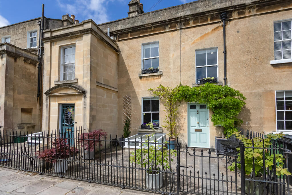 3 bedroom terraced house for sale in Cambridge Terrace, Widcombe, Bath, BA2