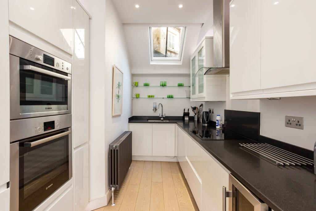 Additional property image - Monmouth Street, BATH, BA1