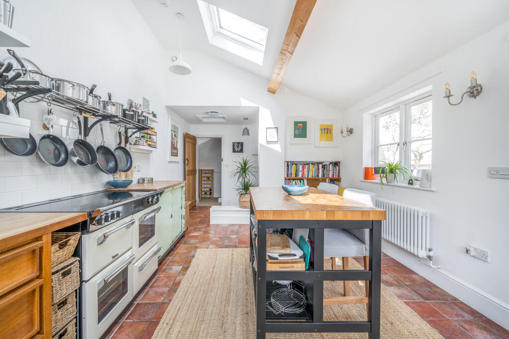 Additional property image - Englishcombe, Bath, BA2