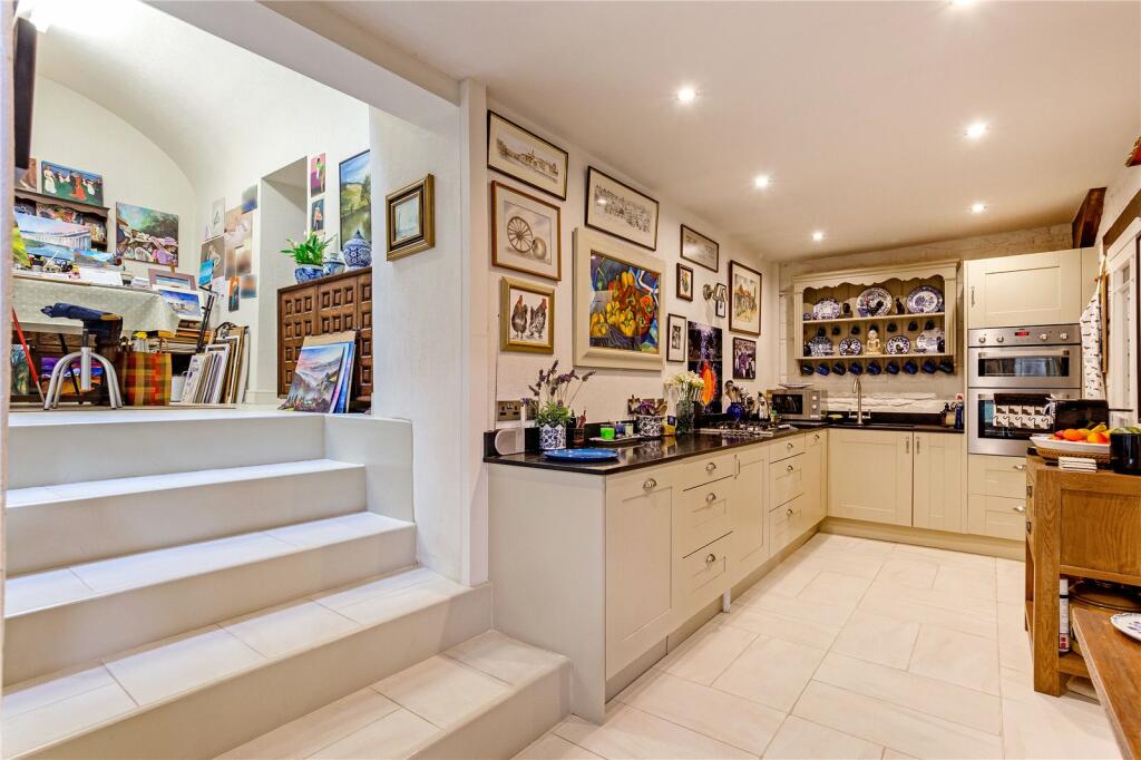 Additional property image - Barton Orchard, Bradford-On-Avon, BA15