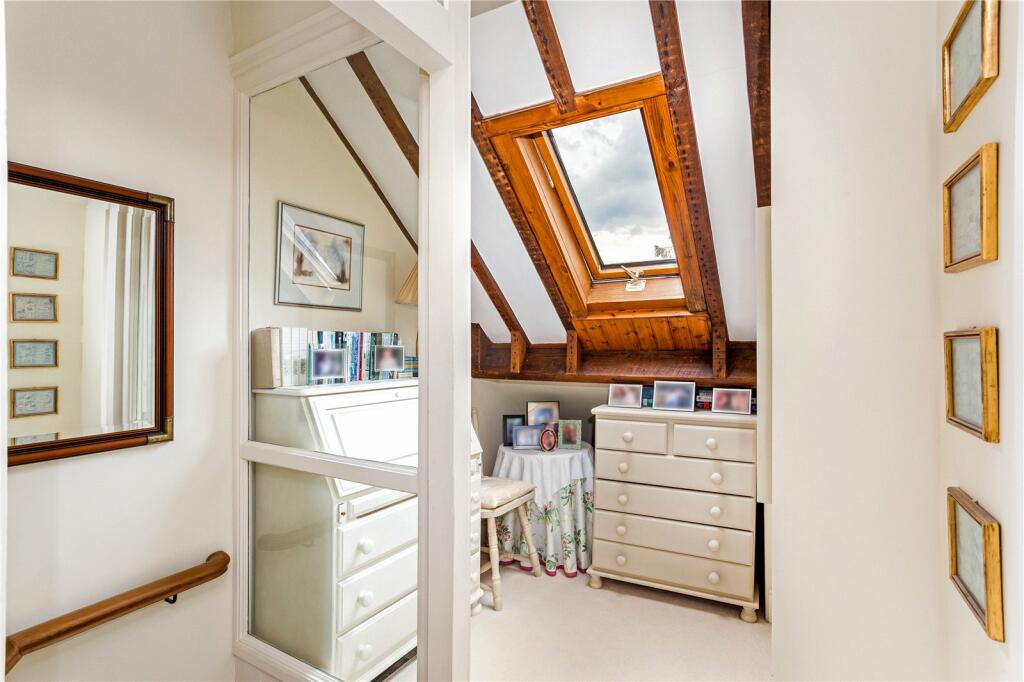 Additional property image - Barton Orchard, Bradford-On-Avon, BA15