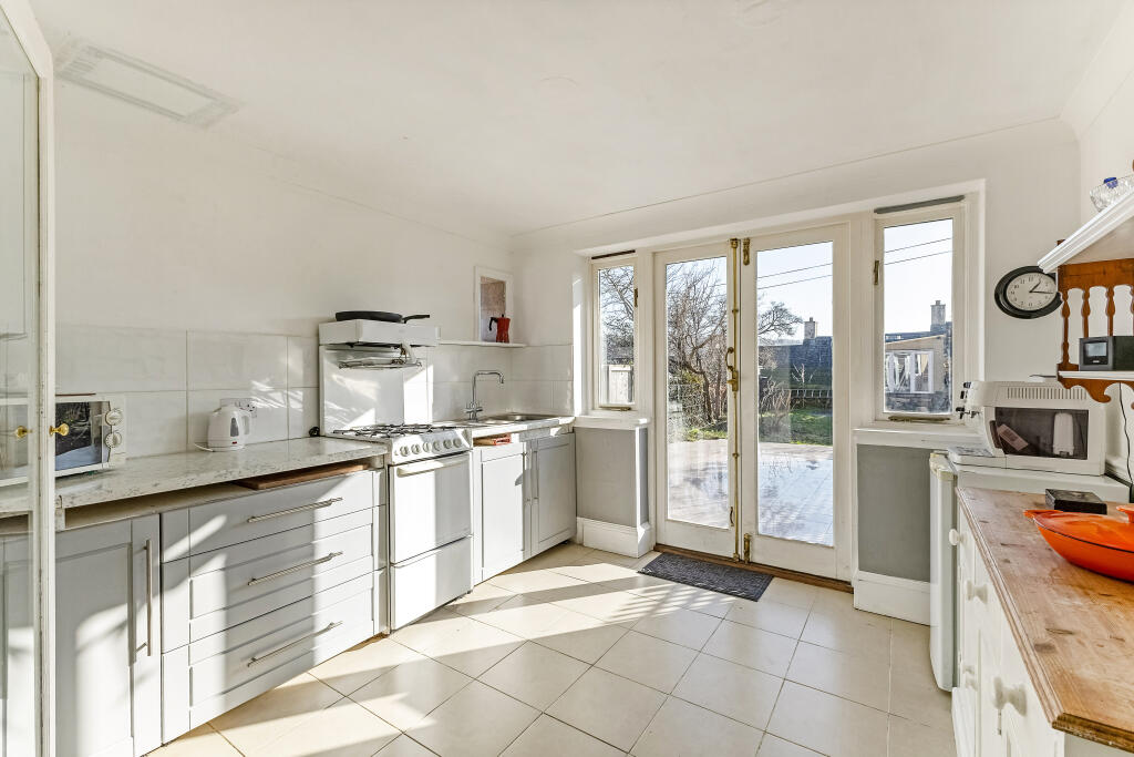 Additional property image - Eastbourne Avenue, Bath, BA1