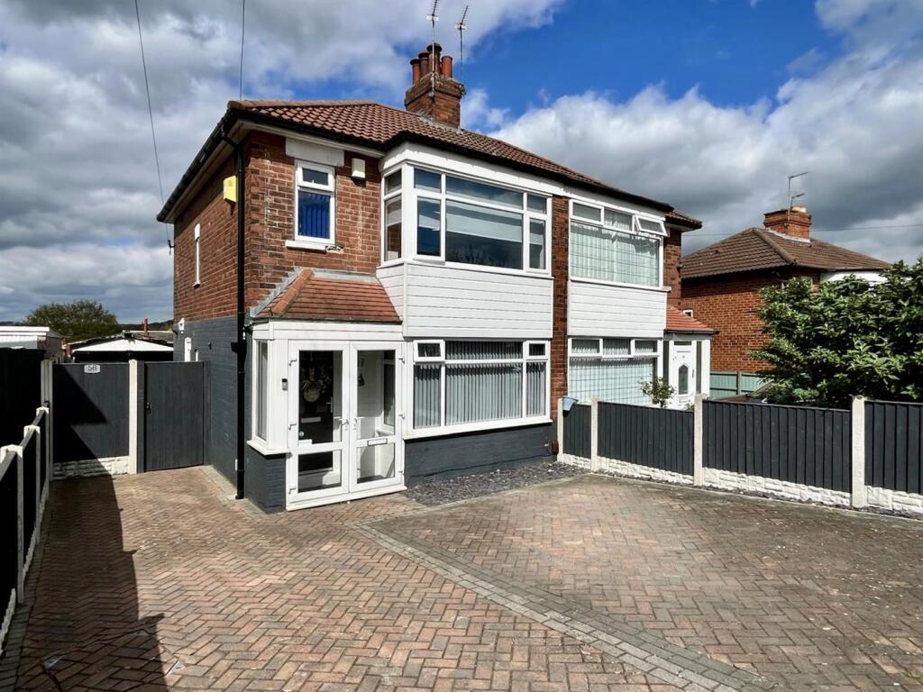 Main image of property: The Oval, Killingbeck, Leeds