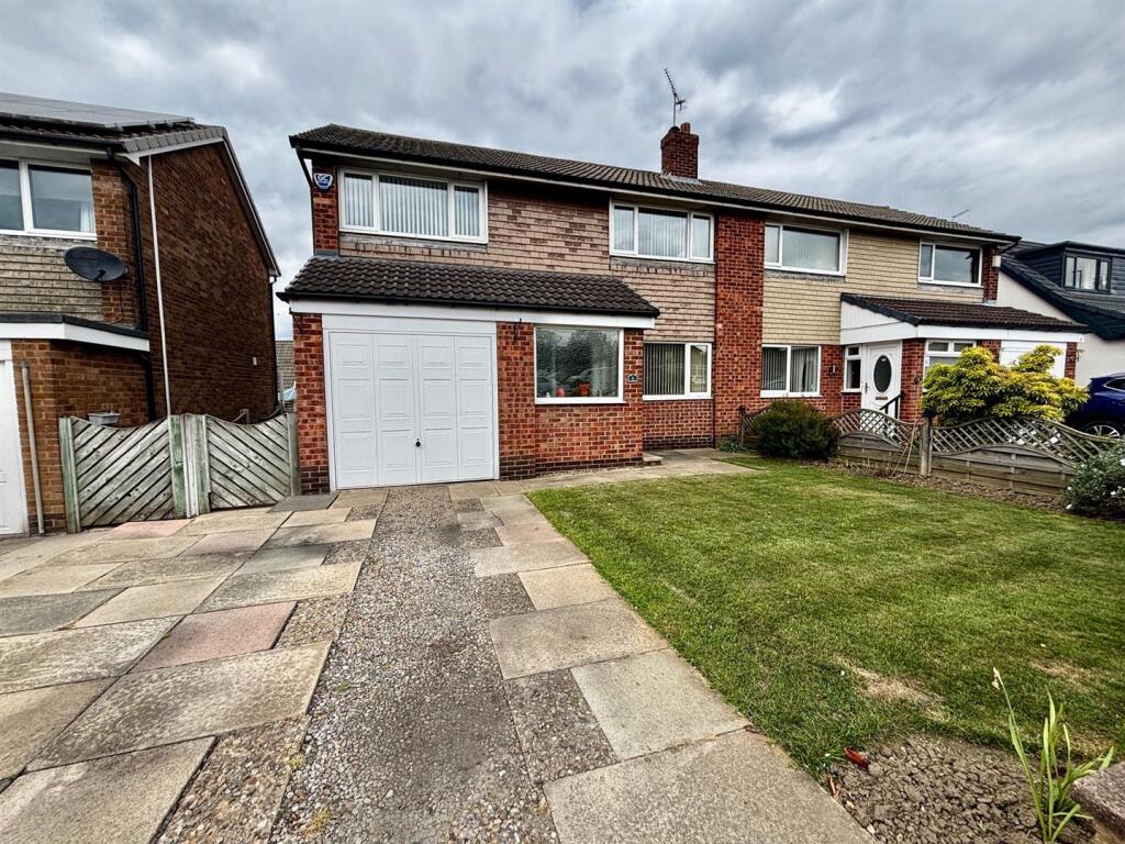 Main image of property: Long Meadowgate, Garforth, Leeds