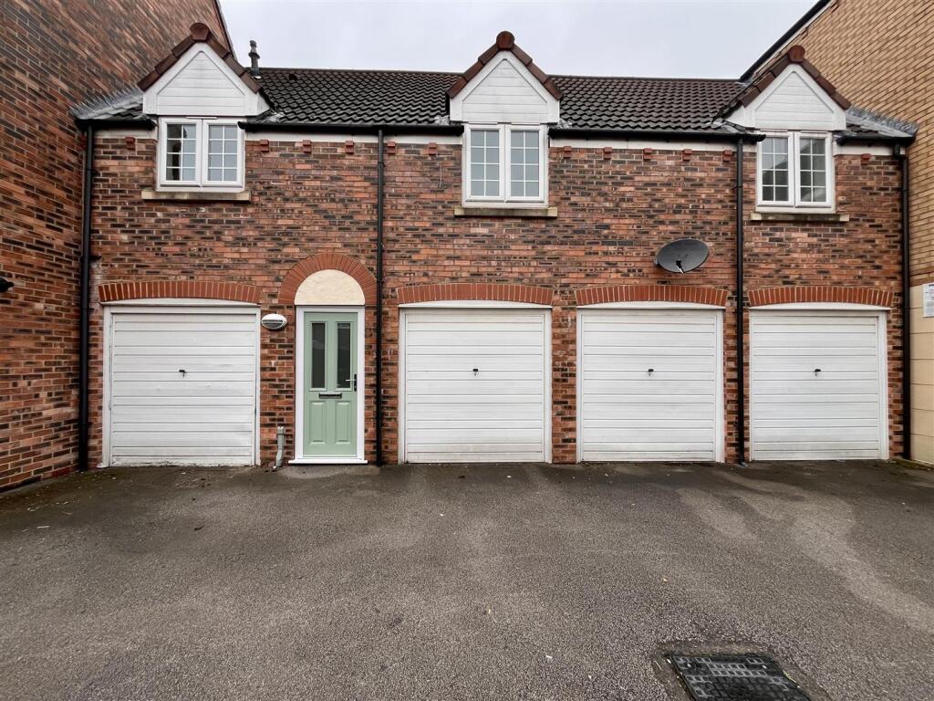 Main image of property: Scholarsgate, Garforth, Leeds