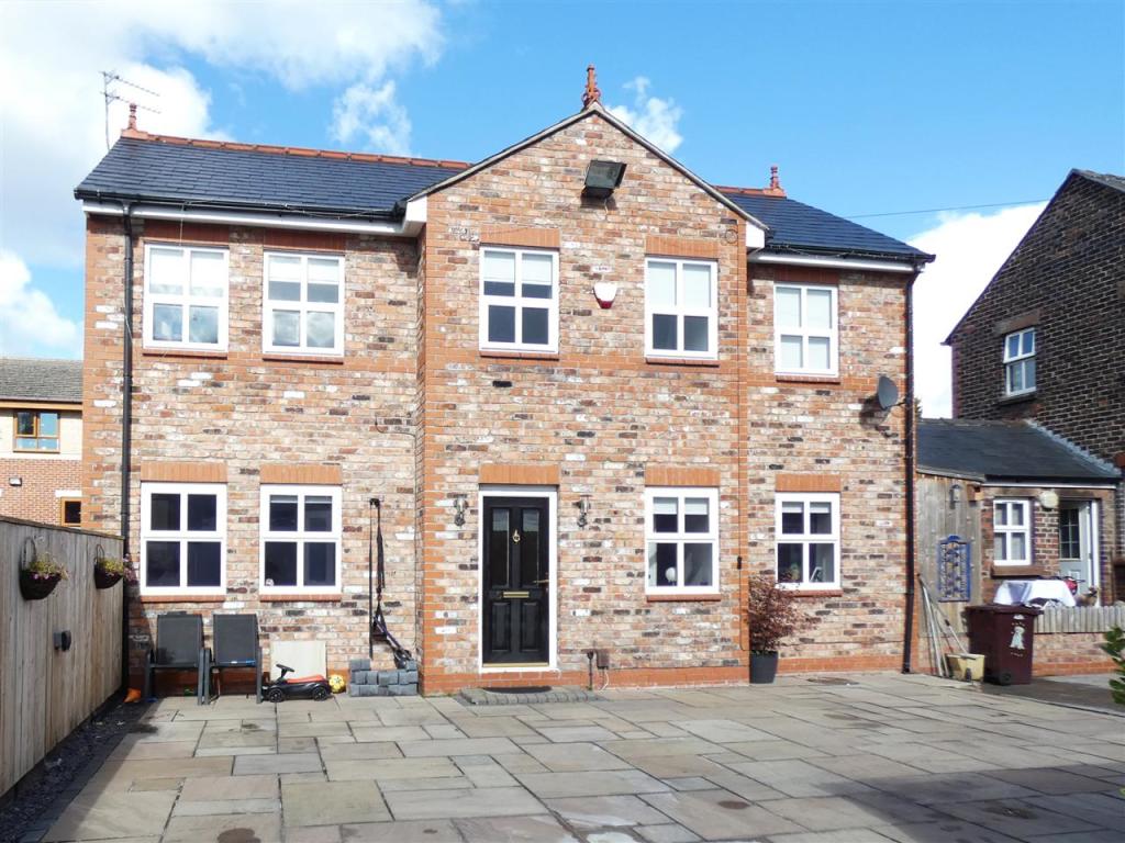 3 bedroom semidetached house for sale in Tarbock Road, Huyton