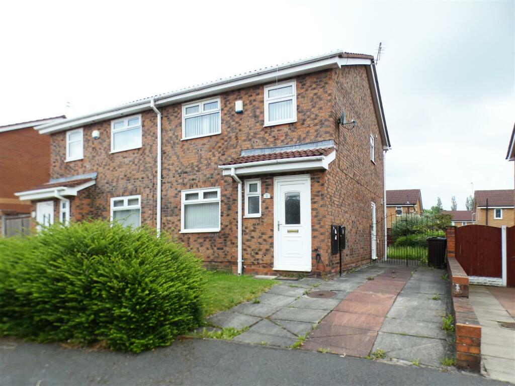 3 bedroom semidetached house for sale in Ripon Close, Huyton, Liverpool, L36