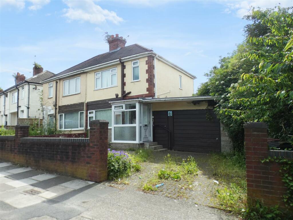 3 bedroom semidetached house for sale in The Crescent, Huyton, Liverpool, L36