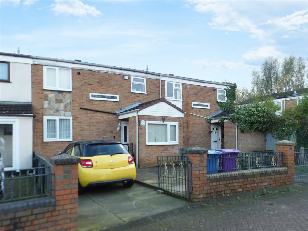 3 bedroom terraced house for sale in Parkview Drive, Netherley ...