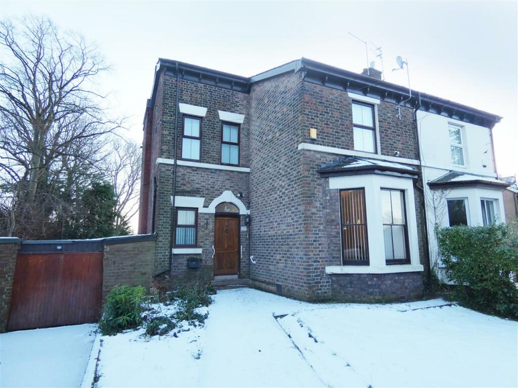 4 bedroom semi-detached house