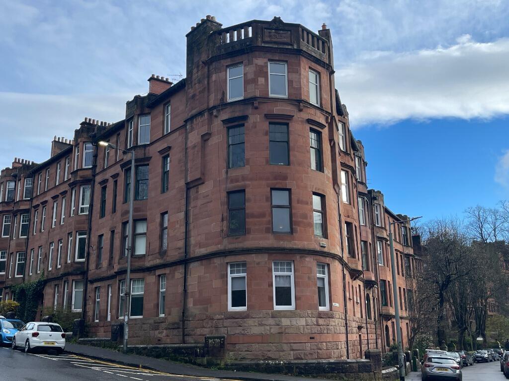 4 bedroom flat for rent in Camphill Avenue, Glasgow, G41