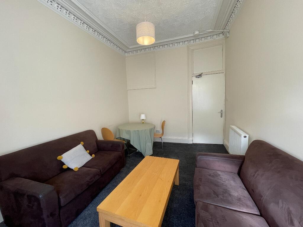 2 bedroom flat for rent in Meadowpark Street, Glasgow, G31