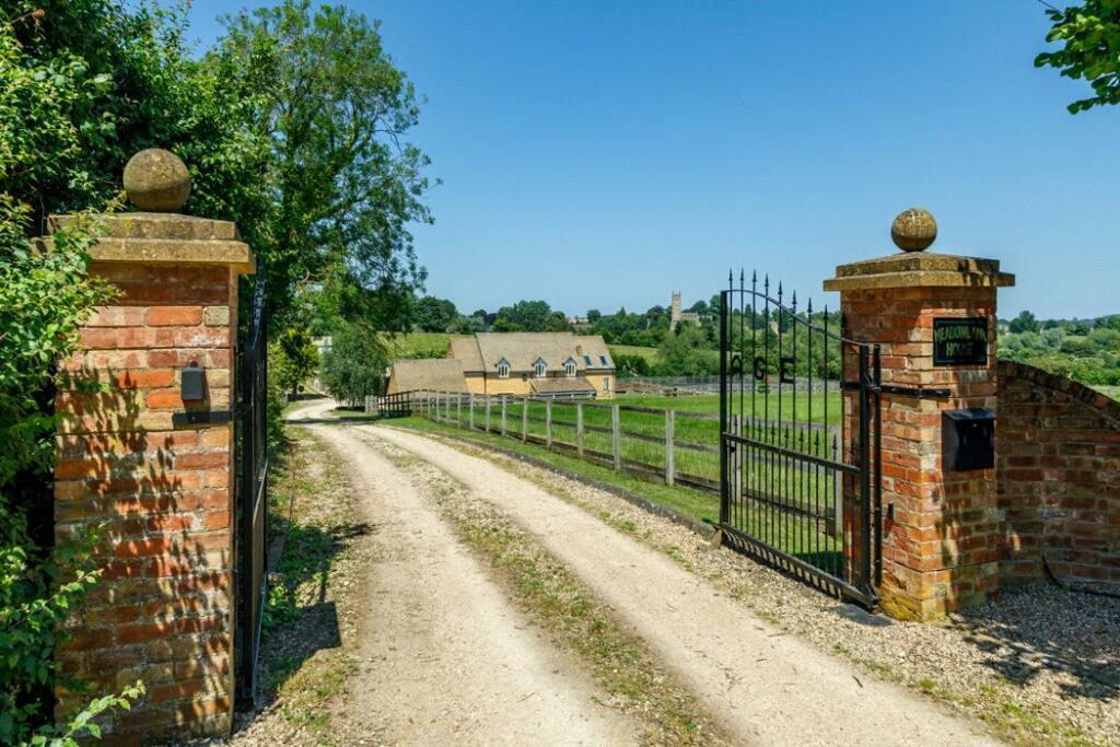 8 bedroom detached house for sale in Catbrook, Chipping Campden, GL55