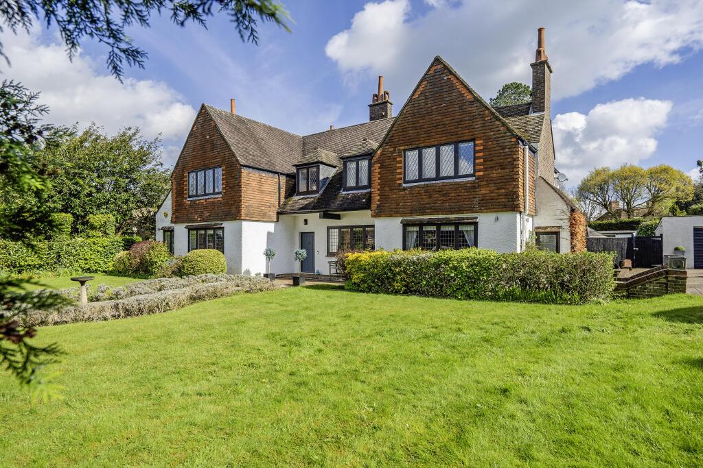 5 bedroom detached house for sale in Landscape Road, WARLINGHAM, CR6