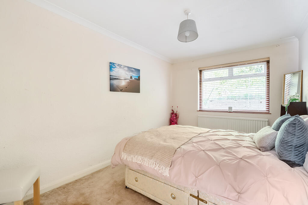 Additional property image - Crescent Road, Caterham, CR3