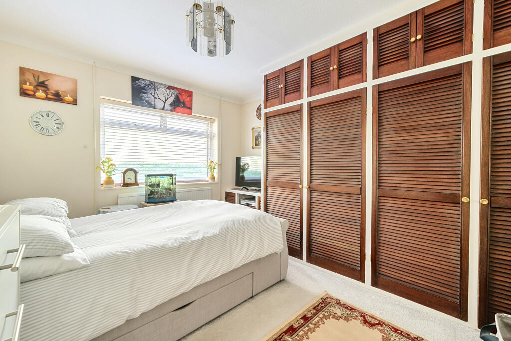 Additional property image - Crescent Road, Caterham, CR3
