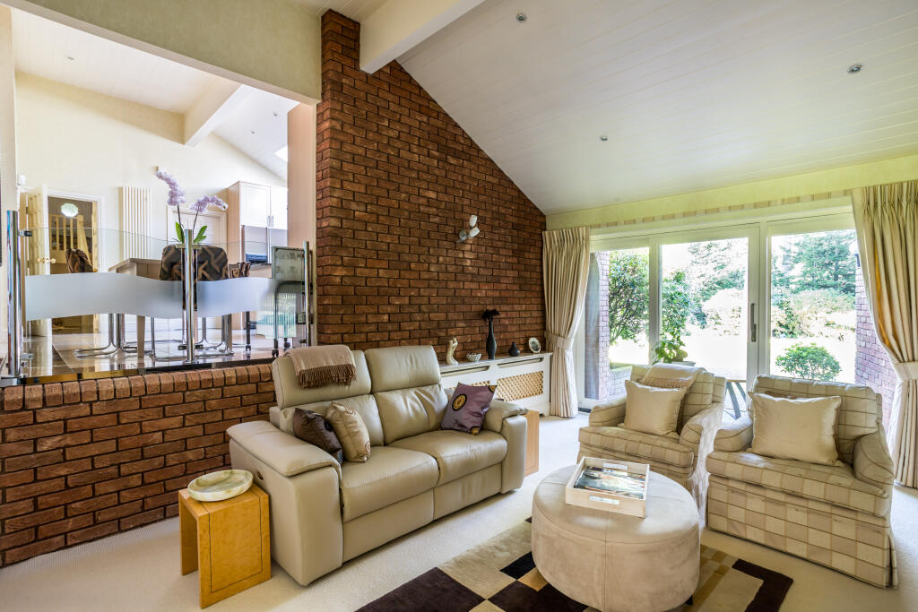 Additional property image - Birch Hill, Croydon, CR0