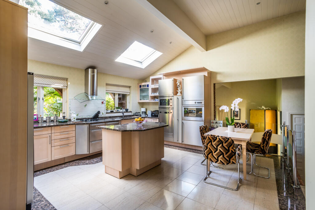 Additional property image - Birch Hill, Croydon, CR0