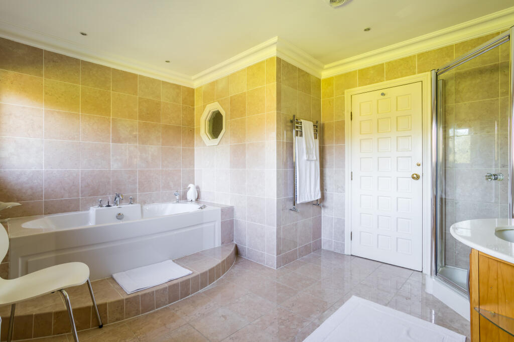 Additional property image - Birch Hill, Croydon, CR0