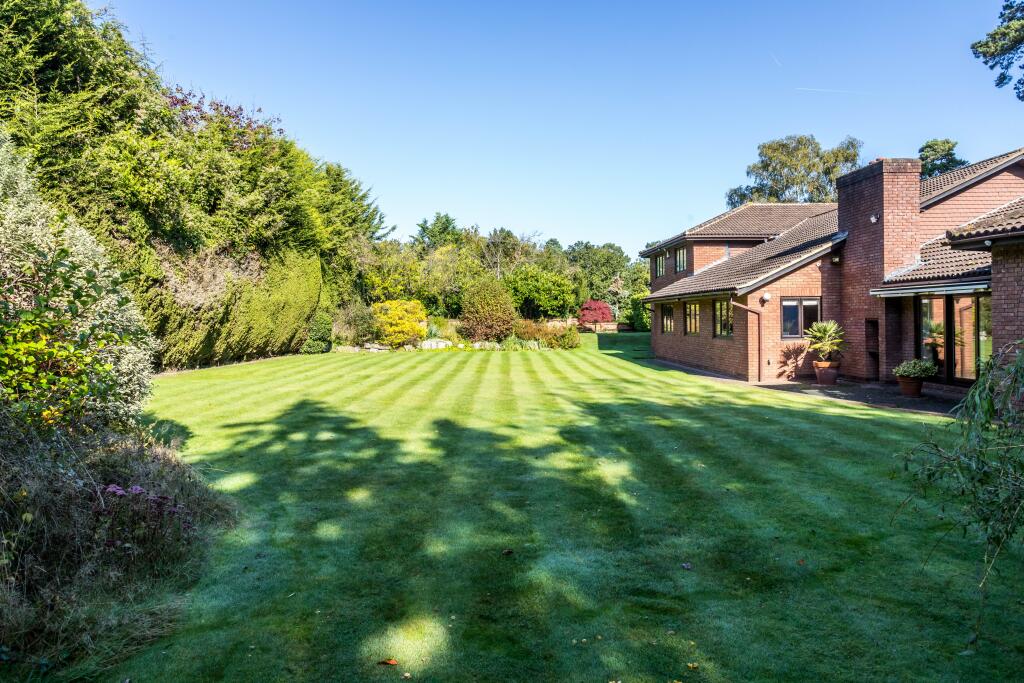 Additional property image - Birch Hill, Croydon, CR0