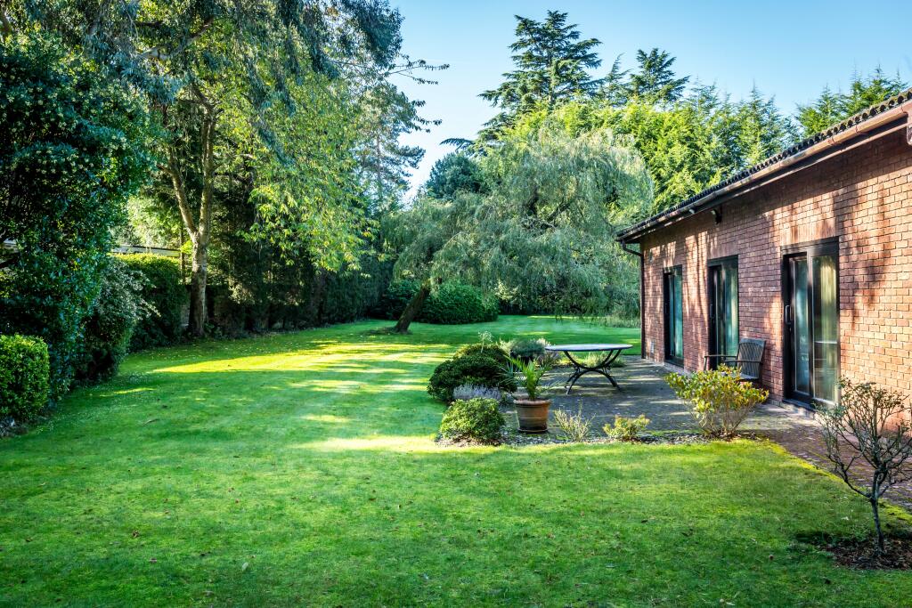 Additional property image - Birch Hill, Croydon, CR0