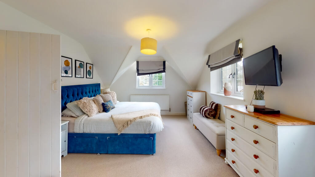Additional property image - Woodland Way, Caterham, CR3