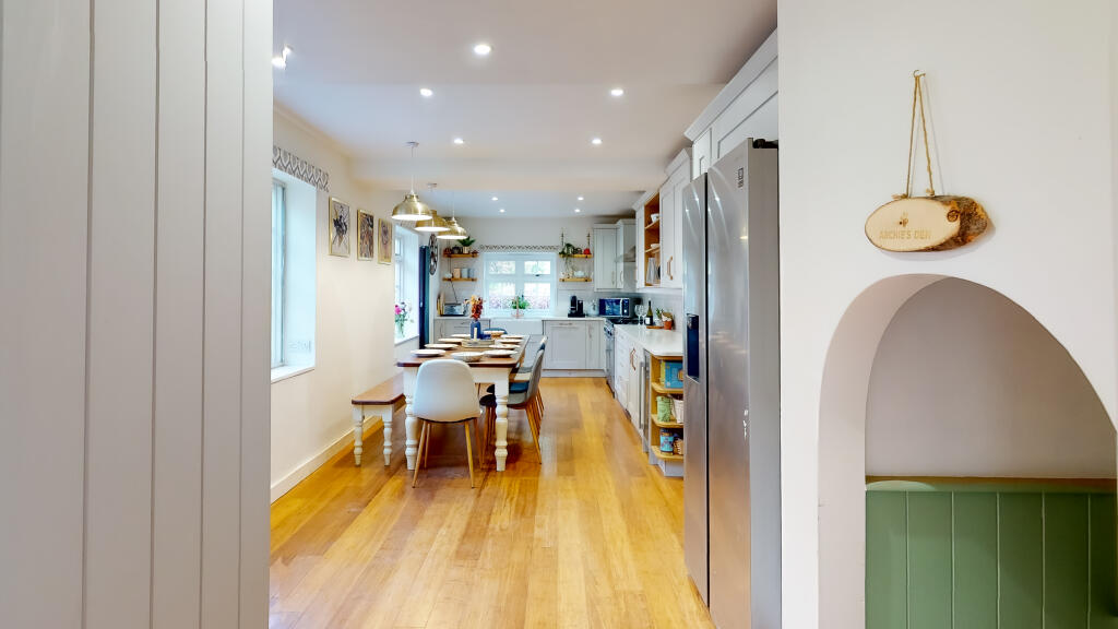 Additional property image - Woodland Way, Caterham, CR3