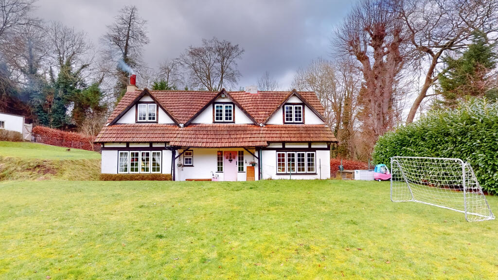Additional property image - Woodland Way, Caterham, CR3