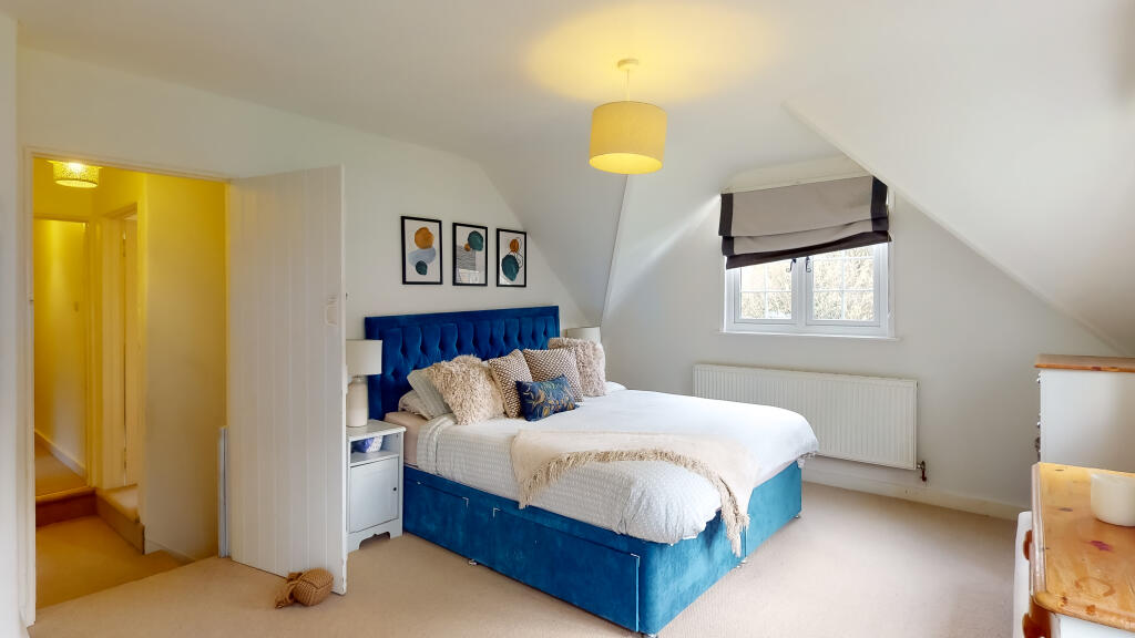 Additional property image - Woodland Way, Caterham, CR3