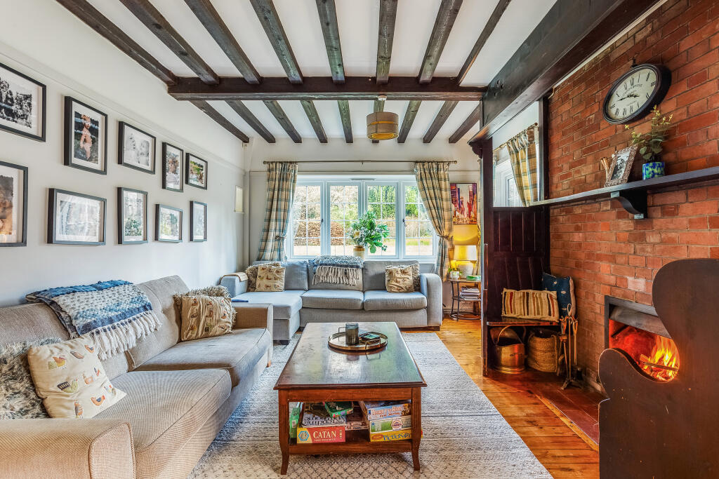 Additional property image - Woodland Way, Caterham, CR3