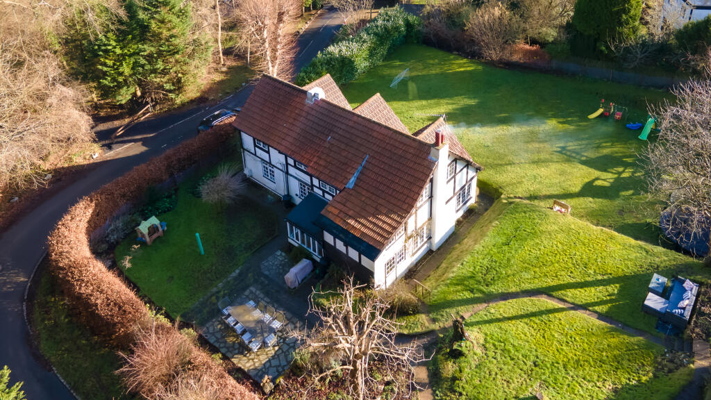 Additional property image - Woodland Way, Caterham, CR3