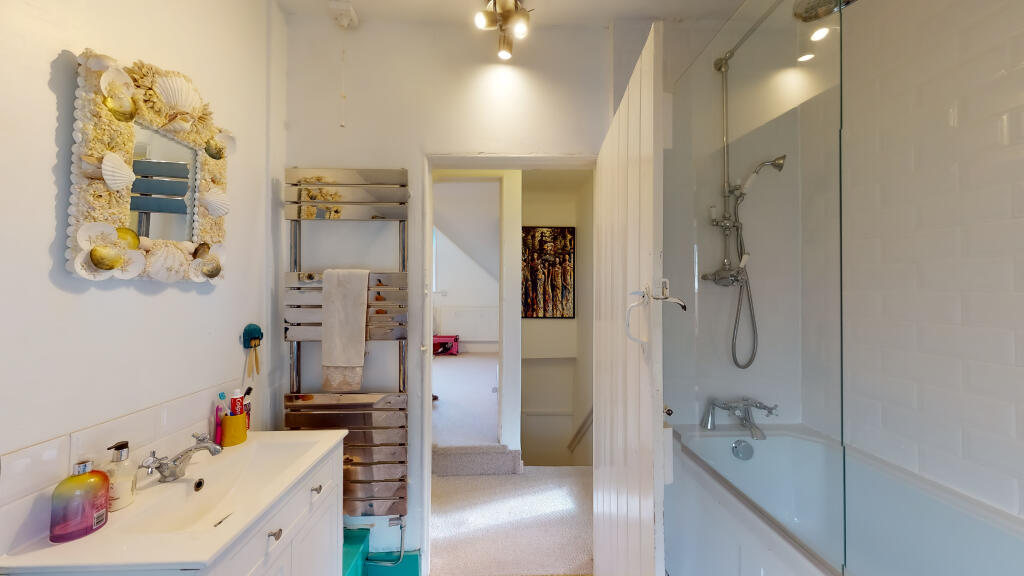 Additional property image - Woodland Way, Caterham, CR3
