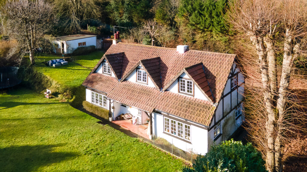 Additional property image - Woodland Way, Caterham, CR3