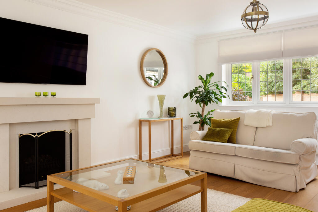 Additional property image - Selborne Road, Croydon, CR0