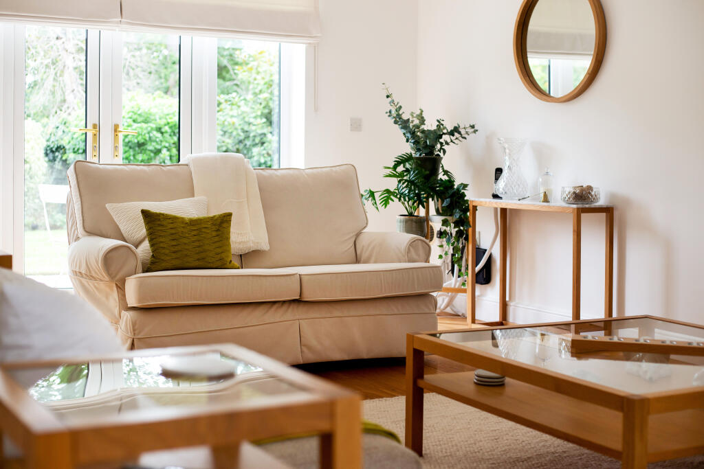 Additional property image - Selborne Road, Croydon, CR0