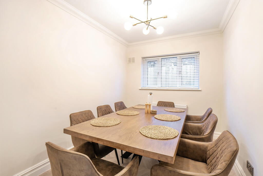 Additional property image - Coulsdon Road, Coulsdon, CR5