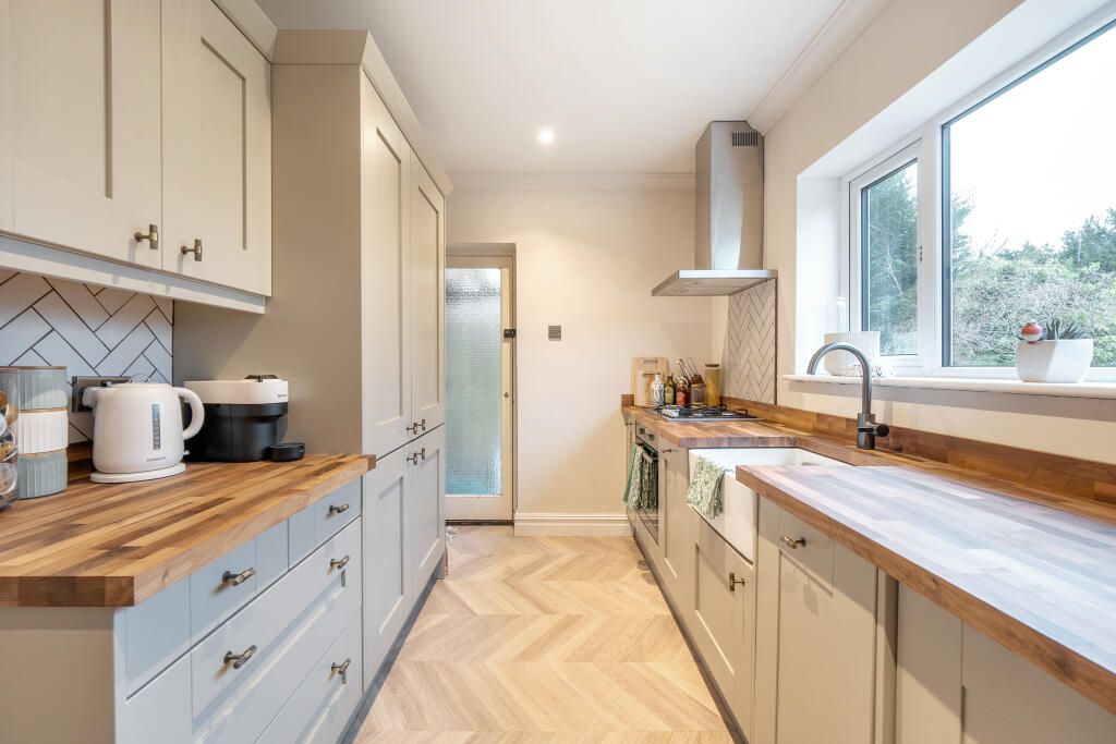 Additional property image - Coulsdon Road, Coulsdon, CR5