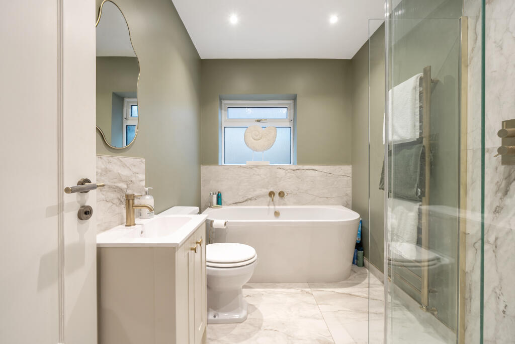 Additional property image - Coulsdon Road, Coulsdon, CR5