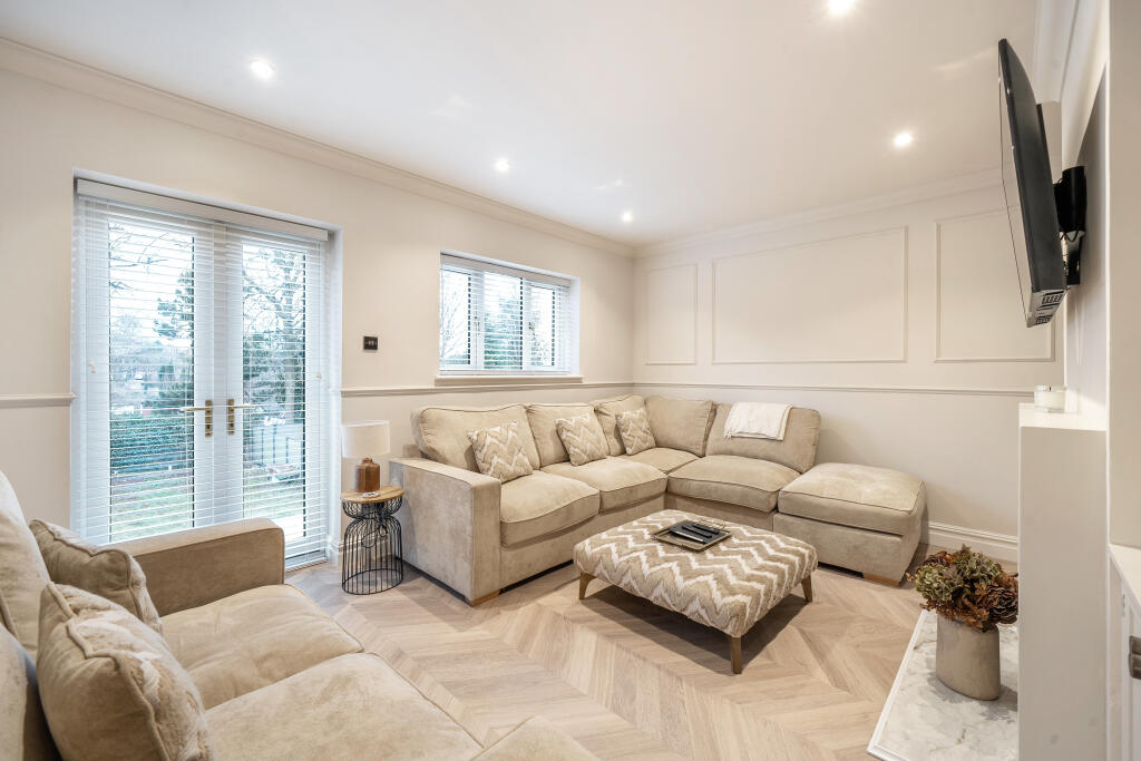 Additional property image - Coulsdon Road, Coulsdon, CR5