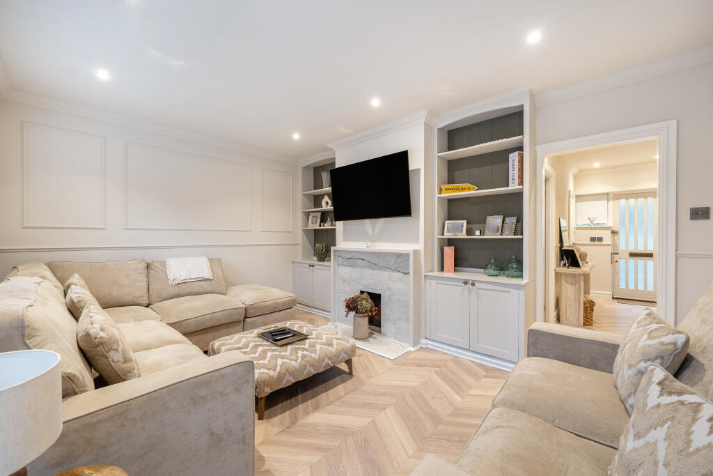 Additional property image - Coulsdon Road, Coulsdon, CR5