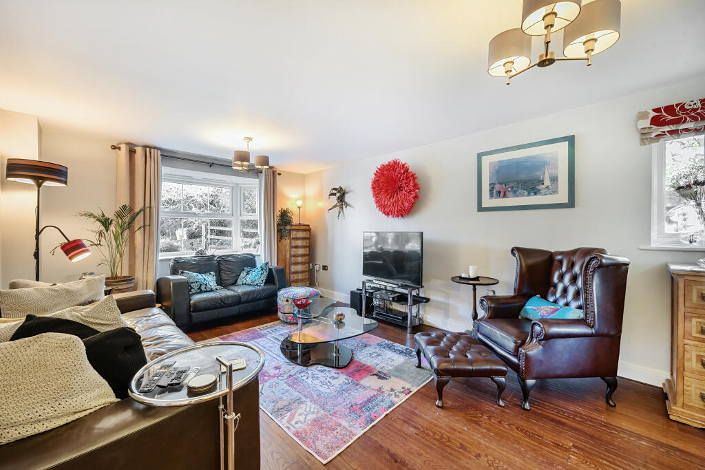 Additional property image - Newbery Close, Caterham, CR3