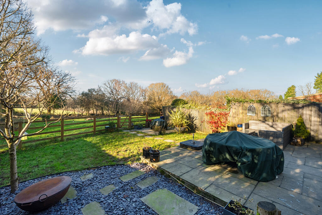 Additional property image - Newbery Close, Caterham, CR3